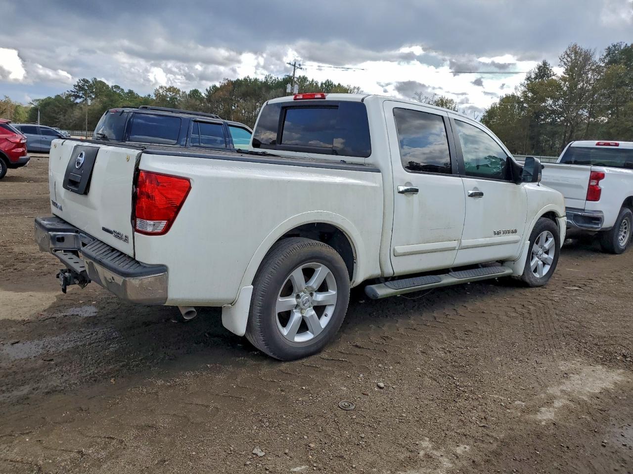 2010 Nissan Titan Xe - Фото 3