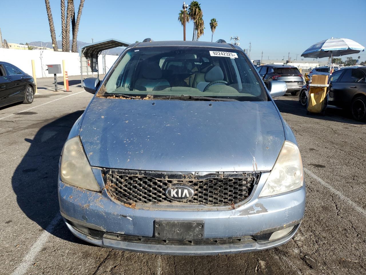 2014 Kia Sedona Lx - Фото 5