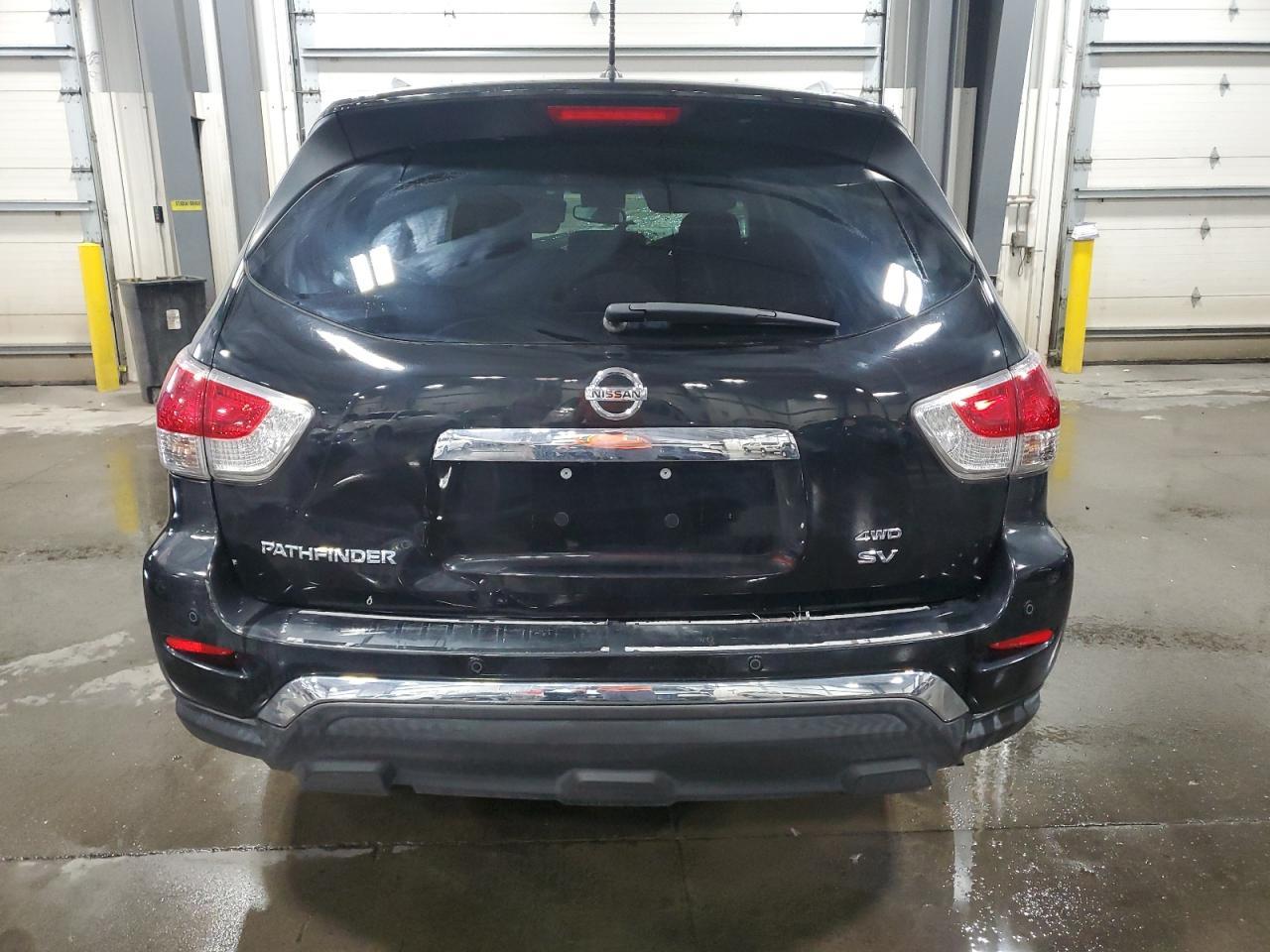 2015 Nissan Pathfinder S - Фото 6