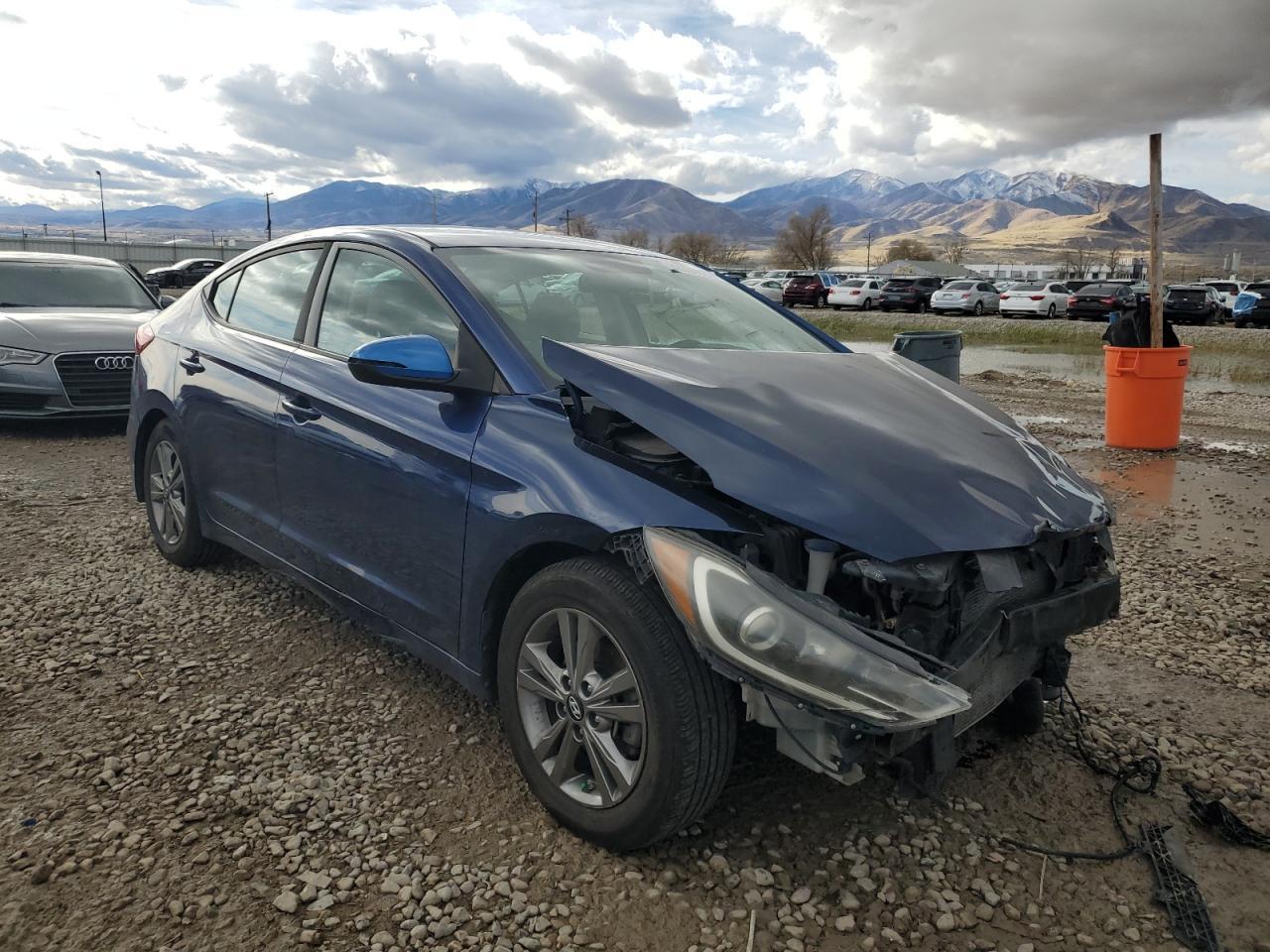 2017 Hyundai Elantra Se - Фото 4