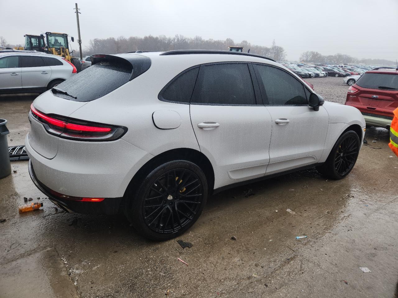 2020 Porsche Macan S - Image 3