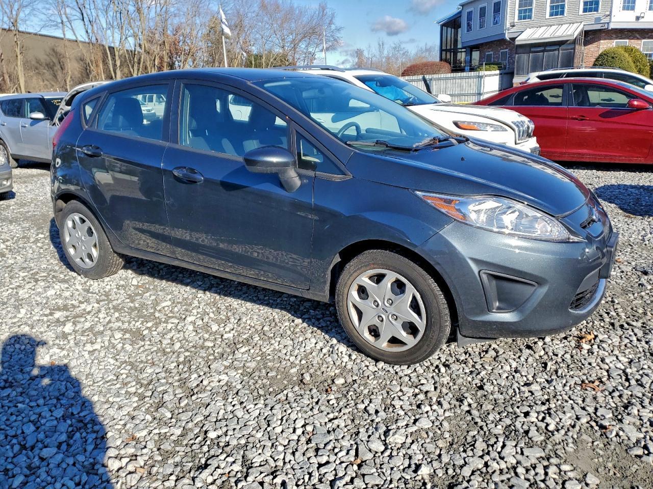 2011 Ford Fiesta Se - Image 4
