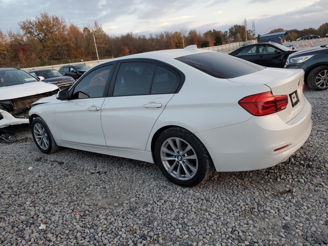 2018 BMW 320 I - Image 2