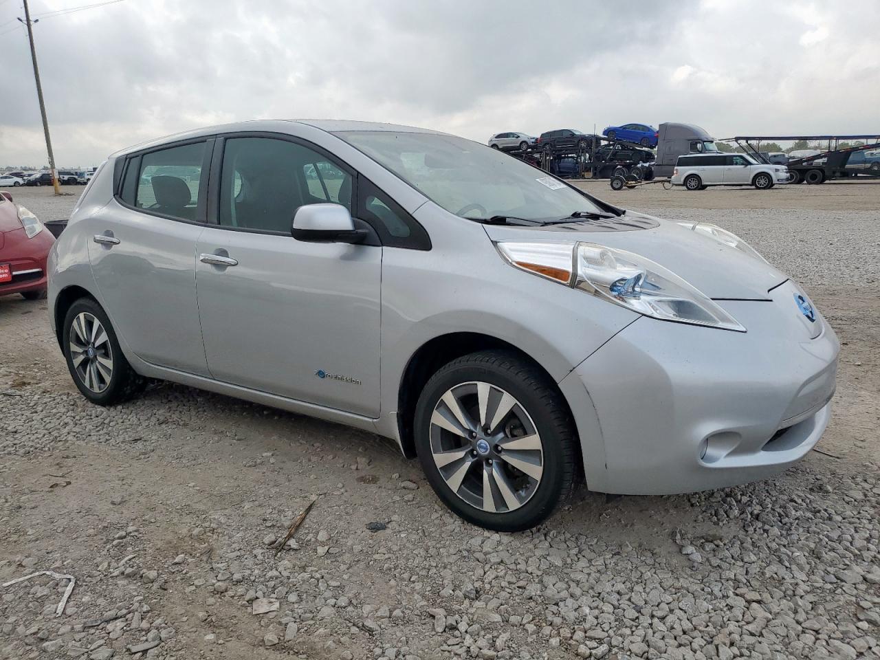 2013 Nissan Leaf S - Image 4