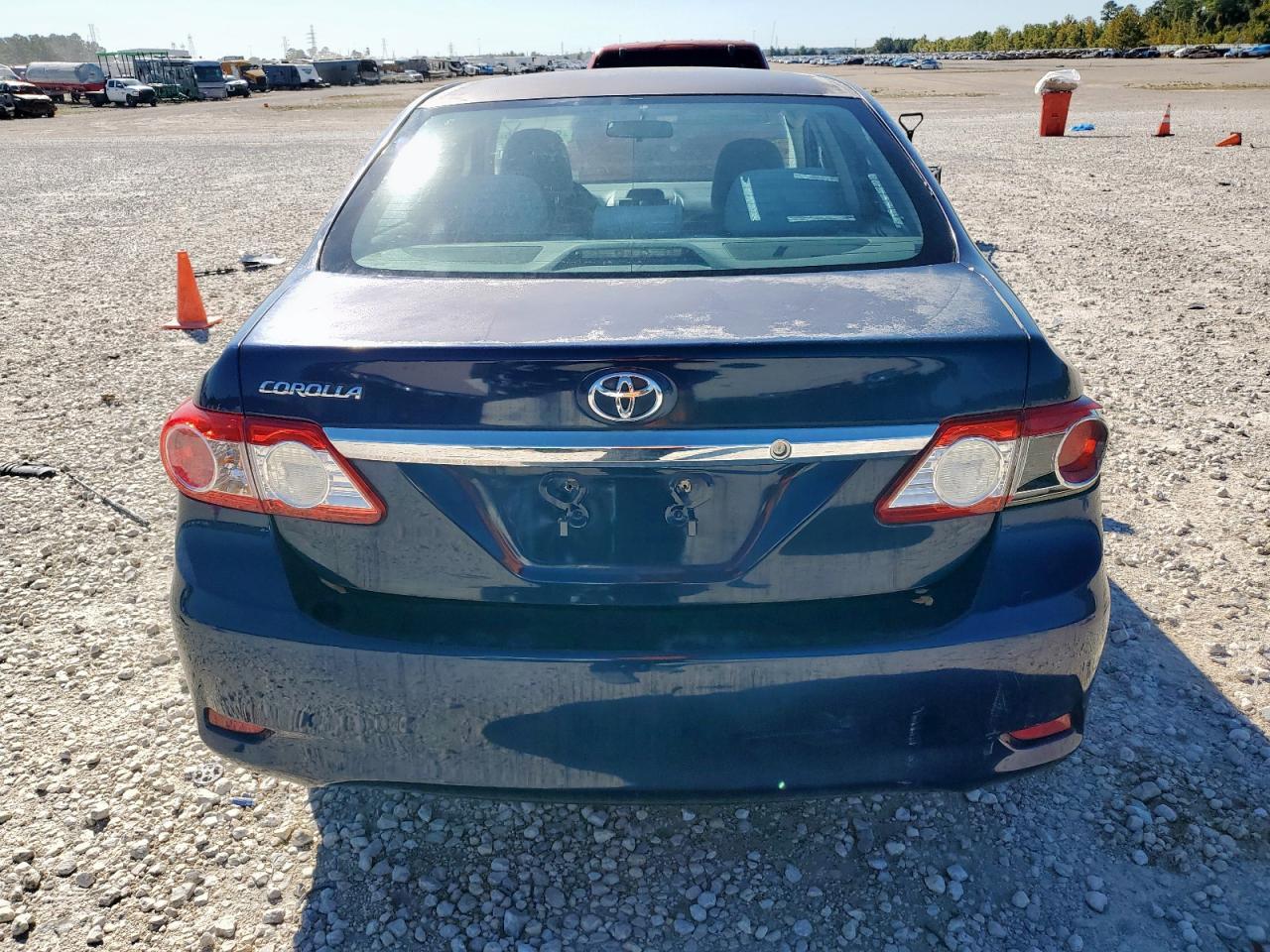 2012 Toyota Corolla L - Image 6