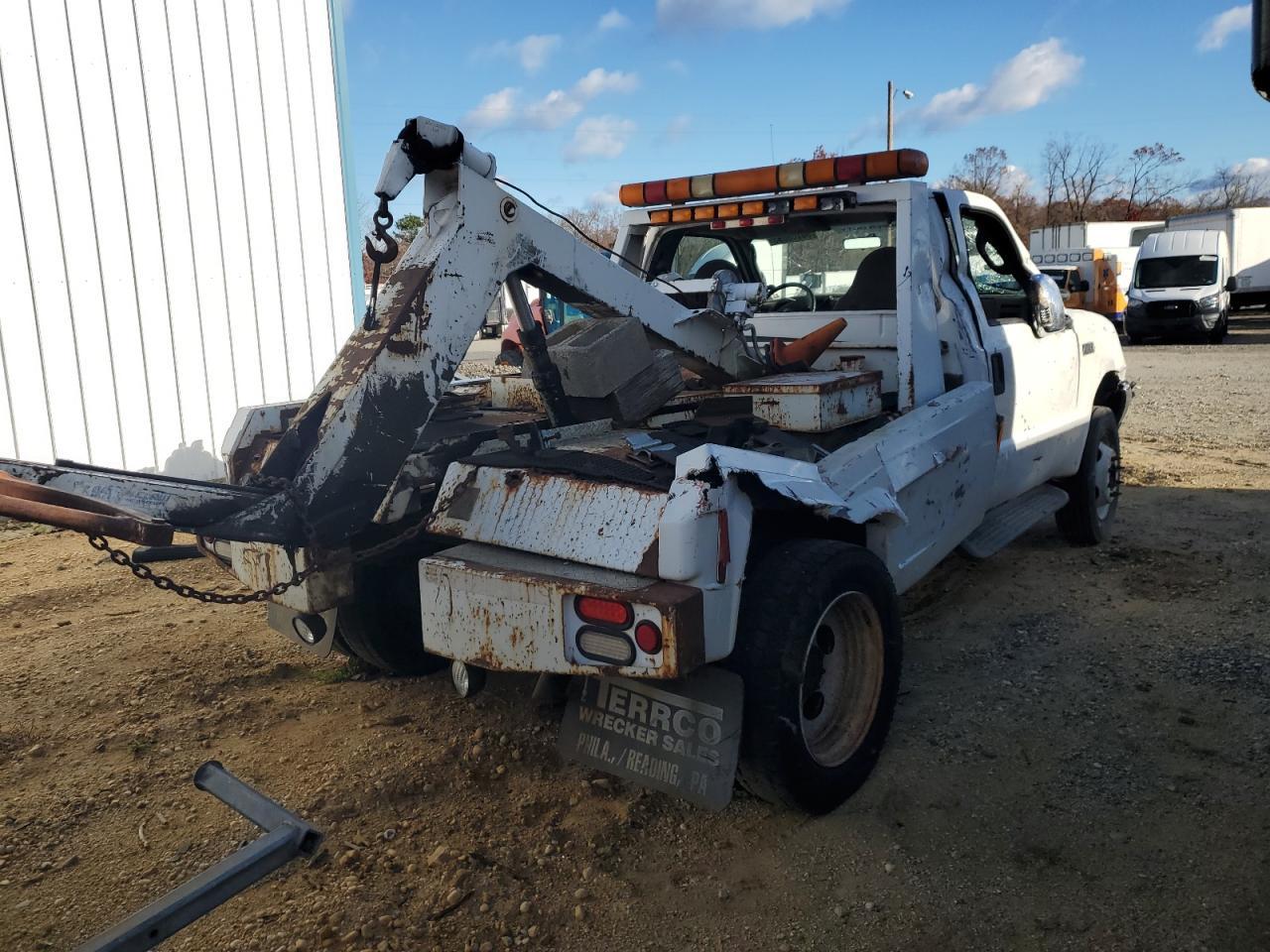 2003 Ford F450 Super Duty - Фото 3