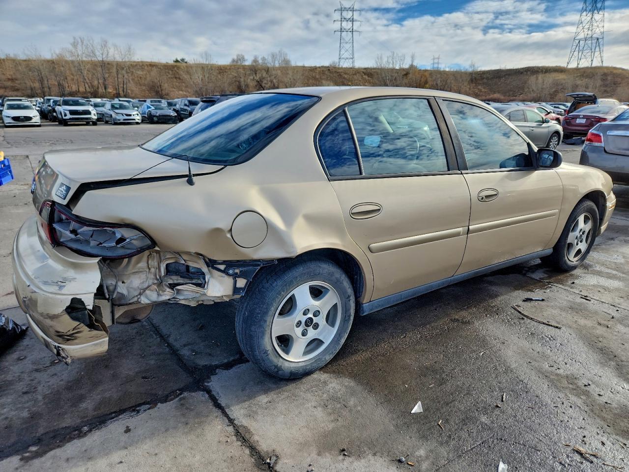 2004 Chevrolet Classic - Image 3