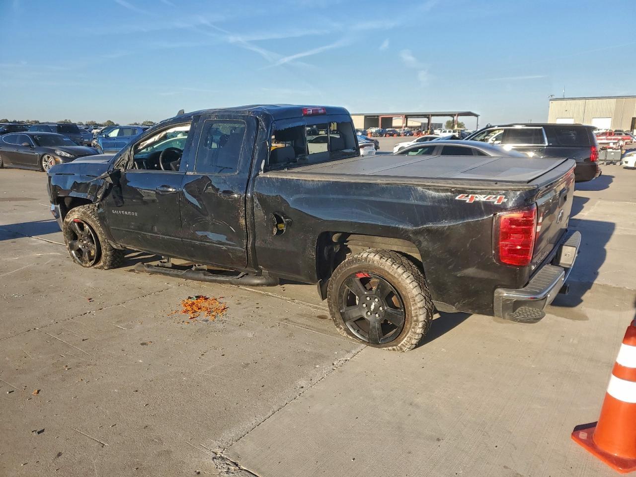 2016 Chevrolet Silverado K1500 Lt - Фото 2