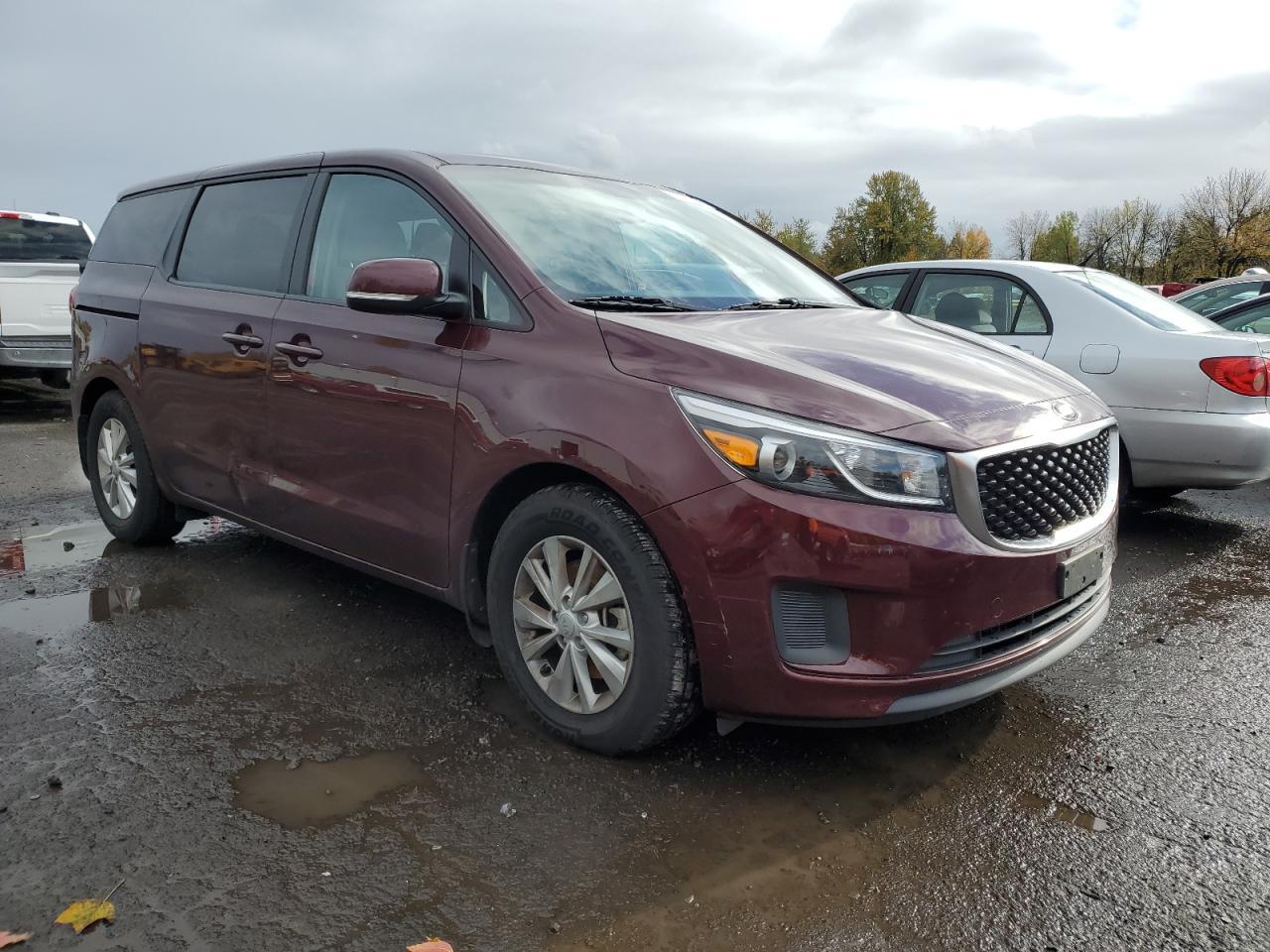 2017 Kia Sedona Lx - Image 4