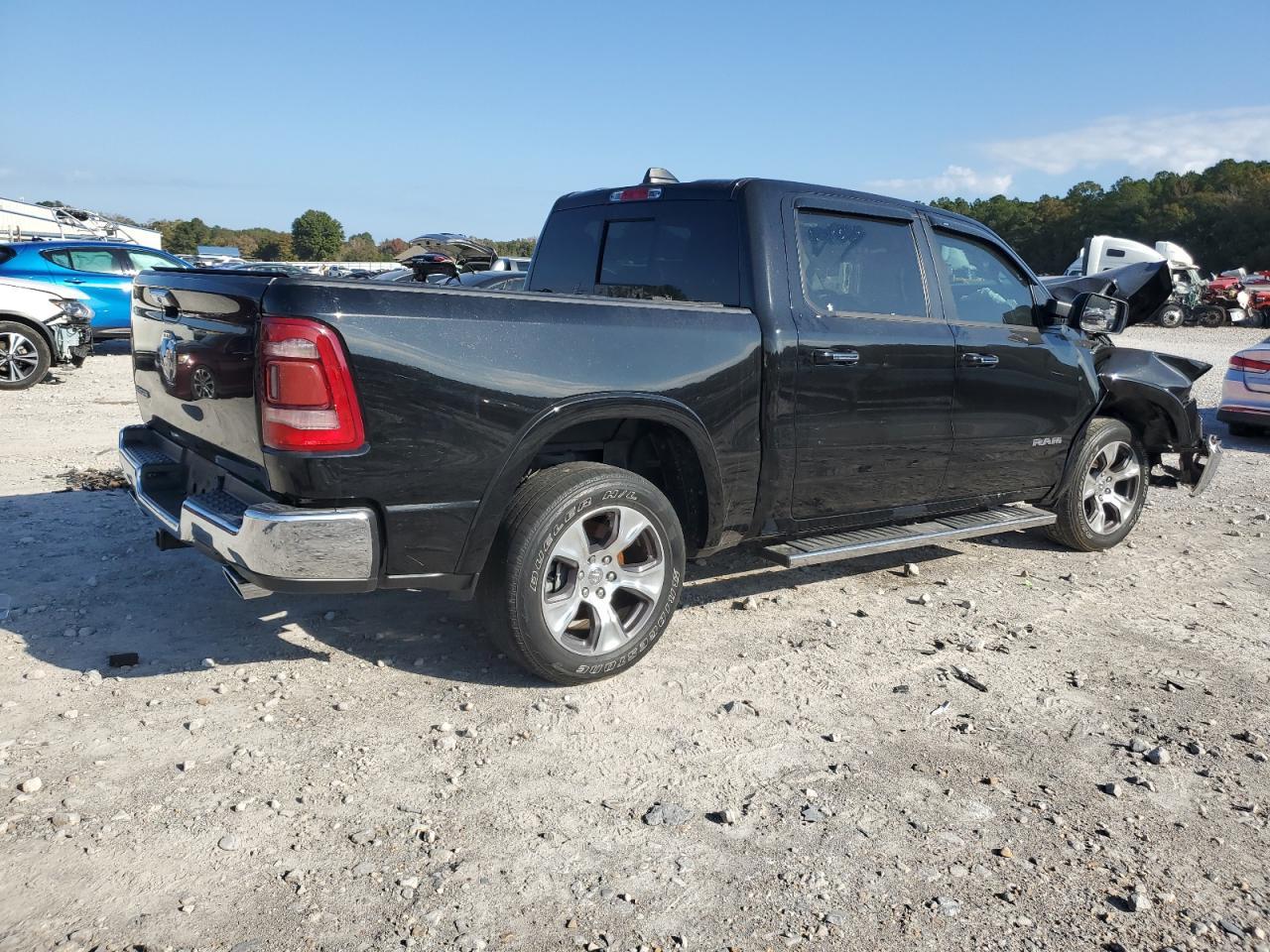 2022 Ram 1500 Laramie - Фото 3