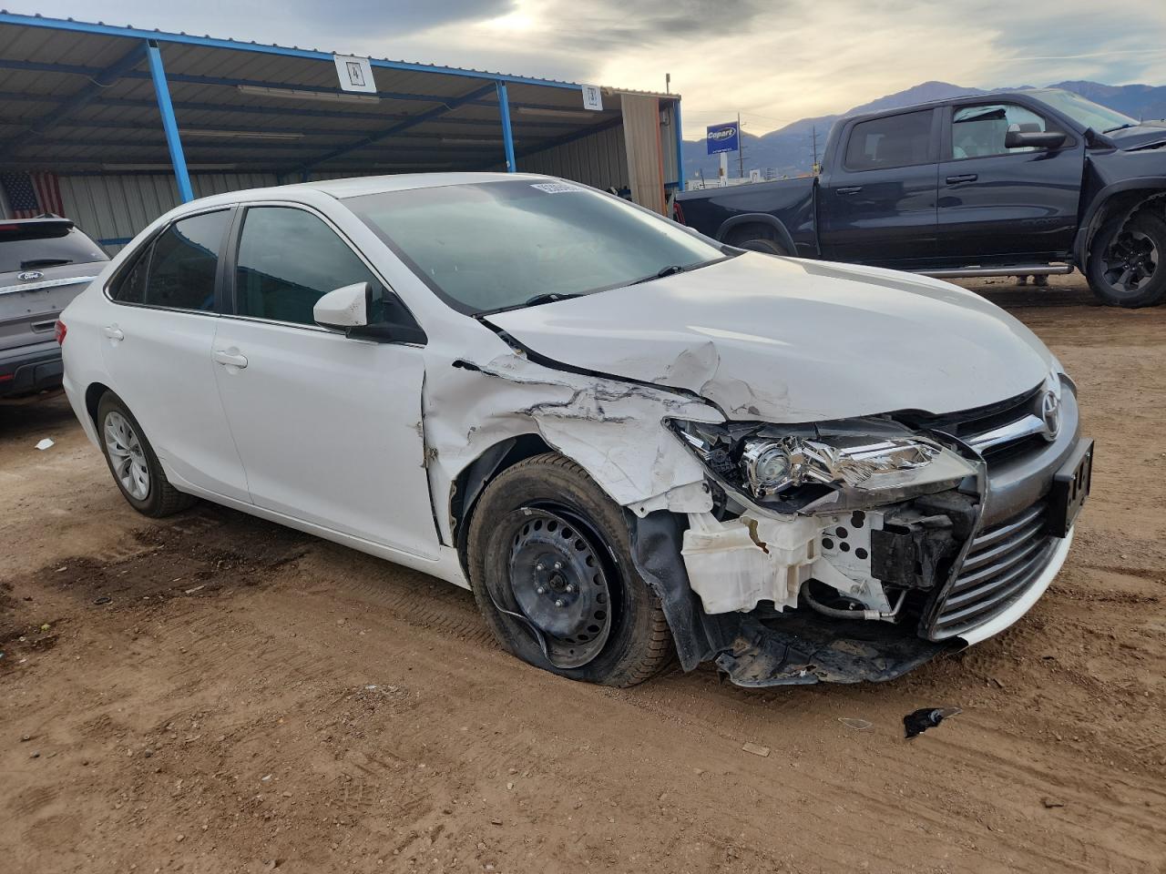 2017 Toyota Camry Le - Фото 4