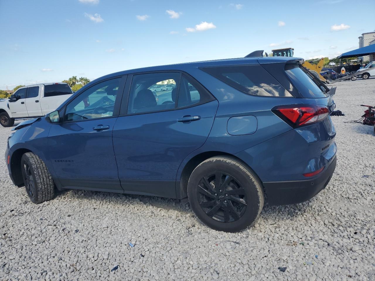 2024 Chevrolet Equinox Ls - Image 2
