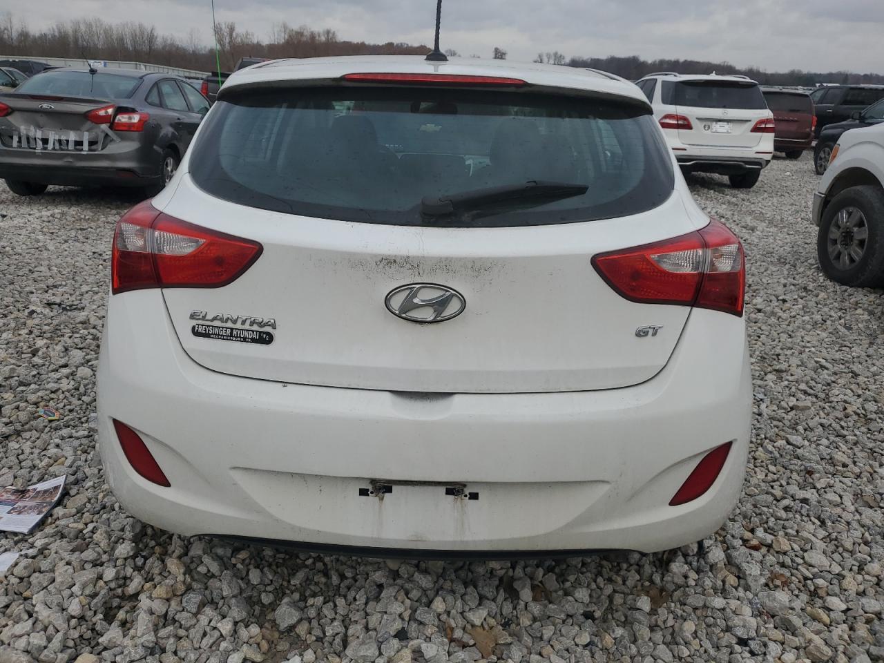 2016 Hyundai Elantra Gt Base - Фото 6