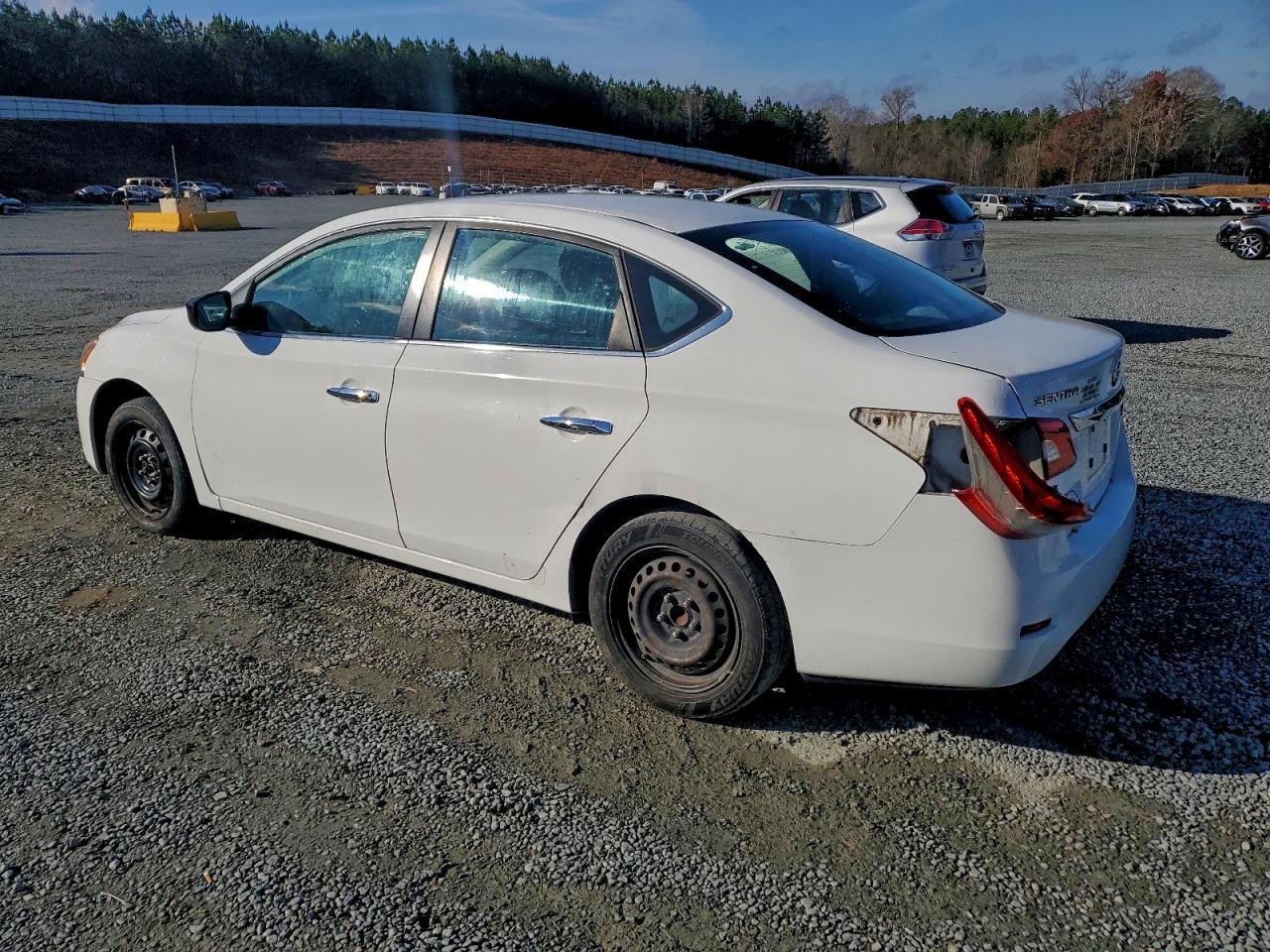 2015 Niss Sentra S - Фото 2