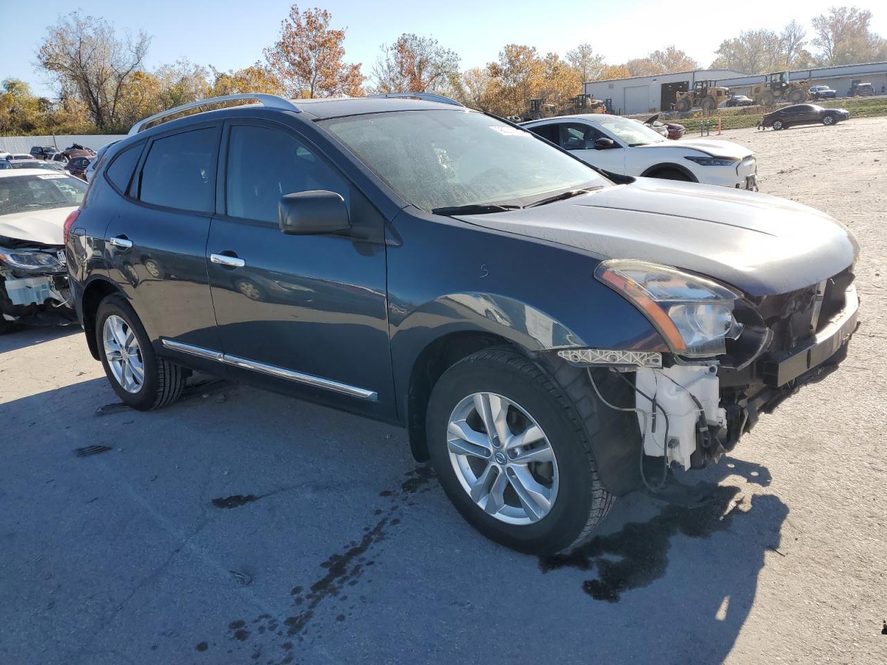 2015 Nissan Rogue Select S - Image 4
