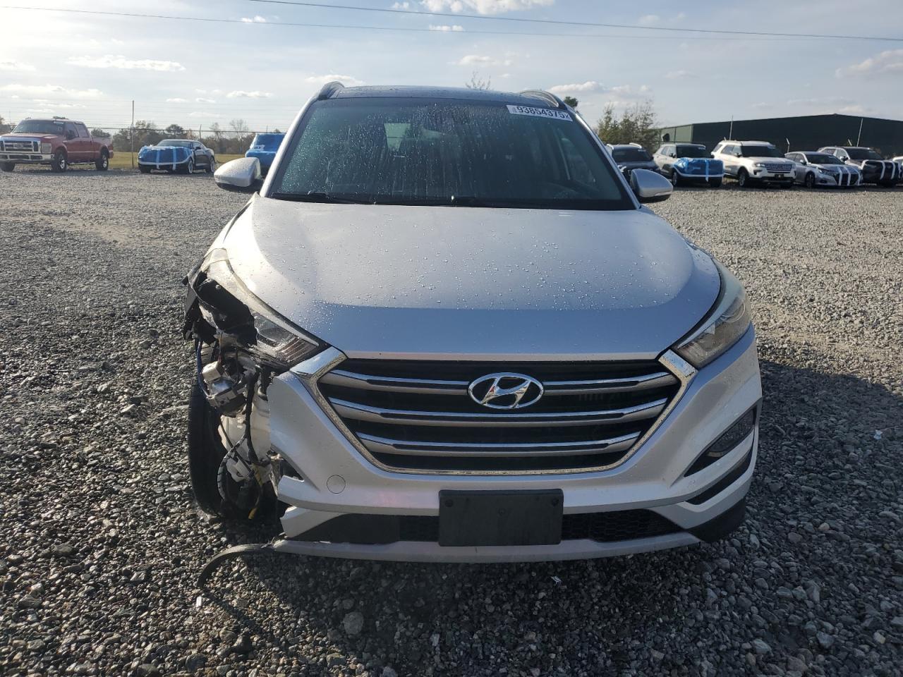 2017 Hyundai Tucson Limited - Image 5