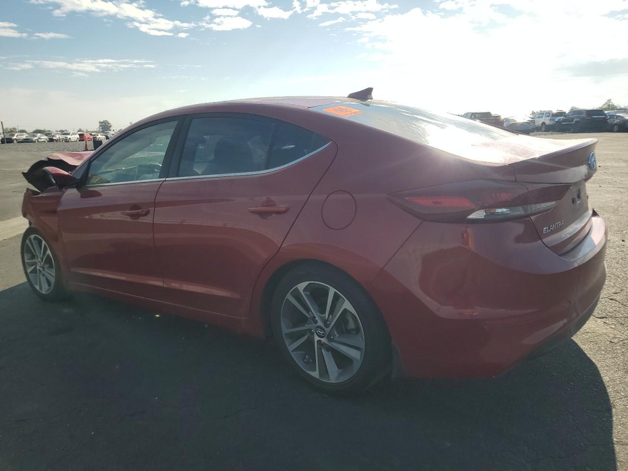 2018 Hyundai Elantra Sel - Image 2