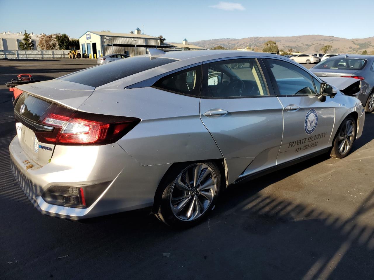 2018 Honda Clarity Touring - Фото 3