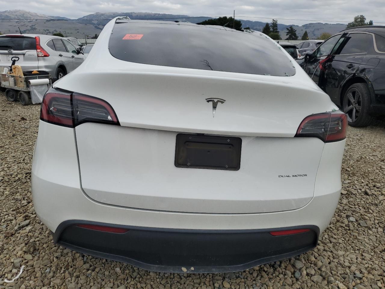 2023 Tesla Model Y - Image 6