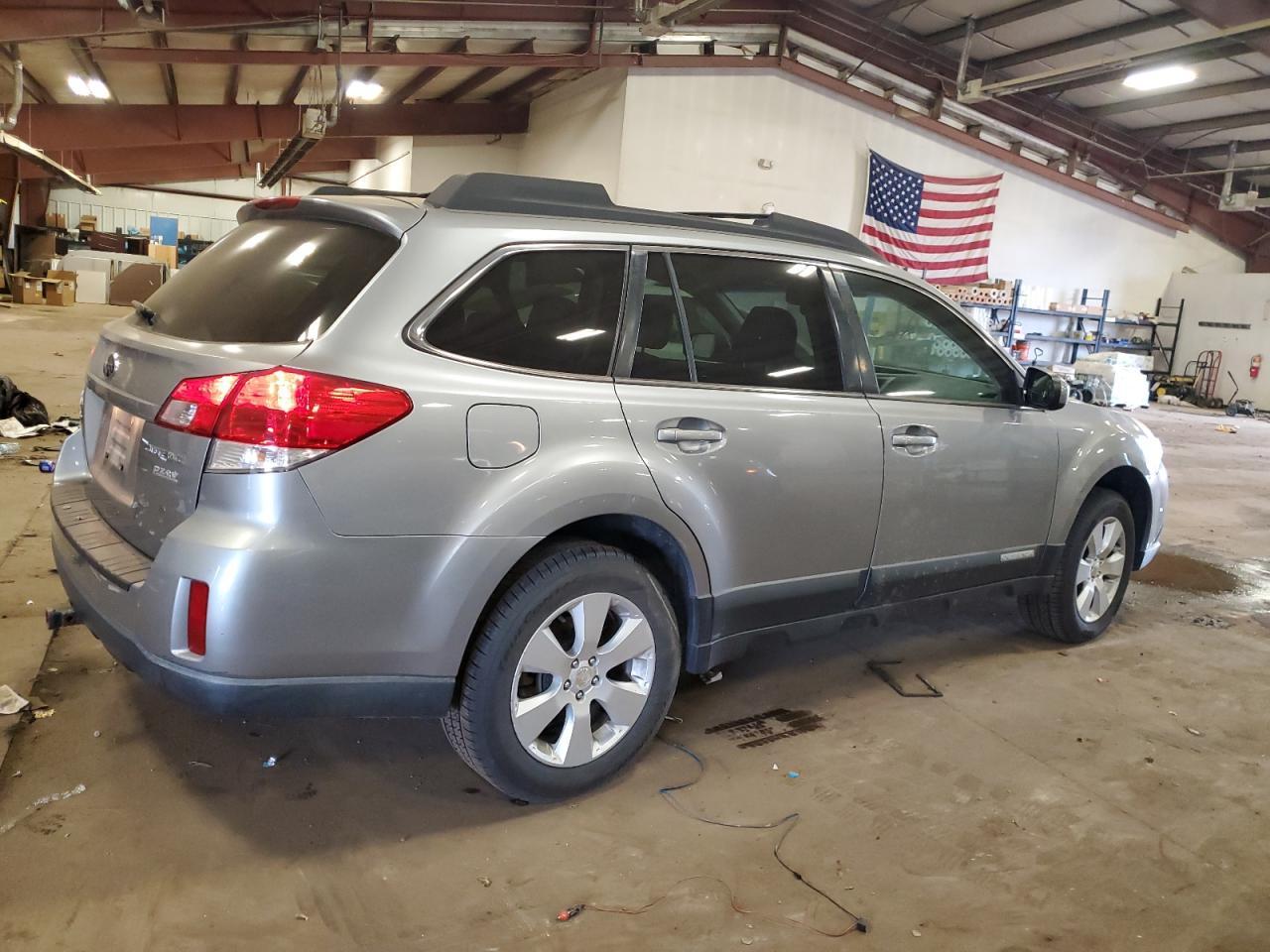 2011 Subaru Outback 2.5I Premium - Фото 3