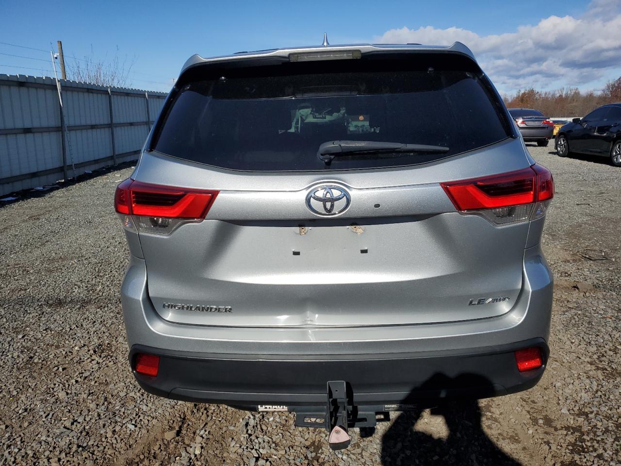 2017 Toyota Highlander Le - Фото 6