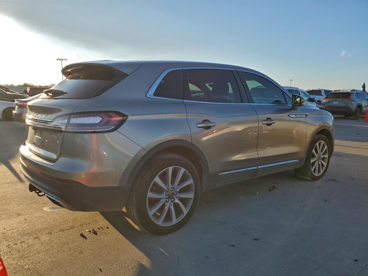 2019 Lincoln Nautilus Select - Фото 3