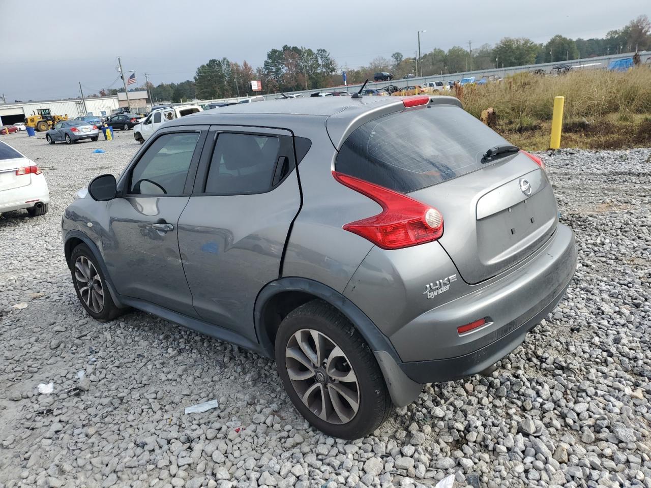 2013 Nissan Juke S - Image 2