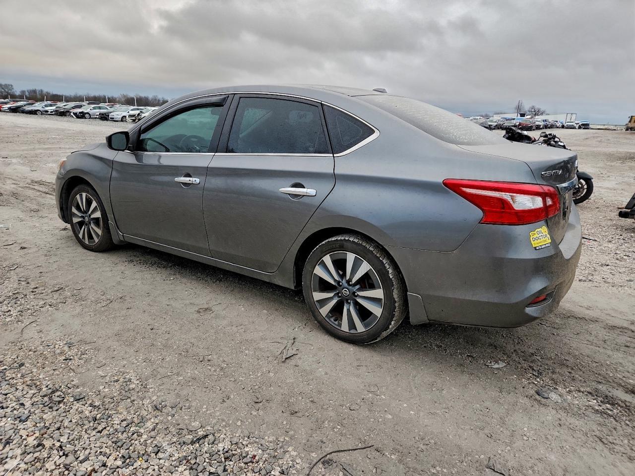 2019 Nissan Sentra S - Фото 2