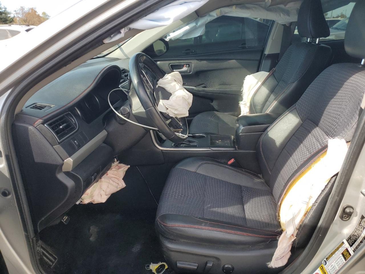 2015 Toyota Camry Le - Image 7