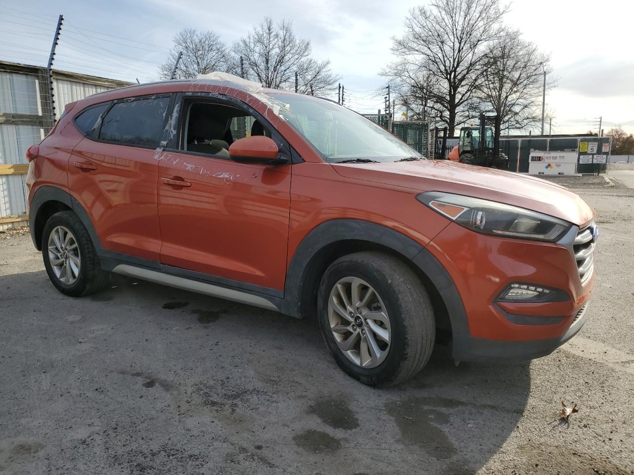 2017 Hyundai Tucson Se - Фото 4