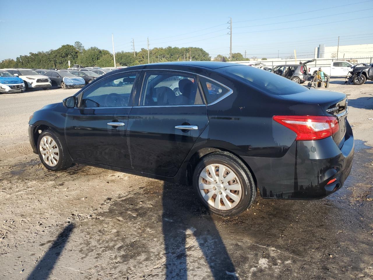 2017 Nissan Sentra S - Фото 2