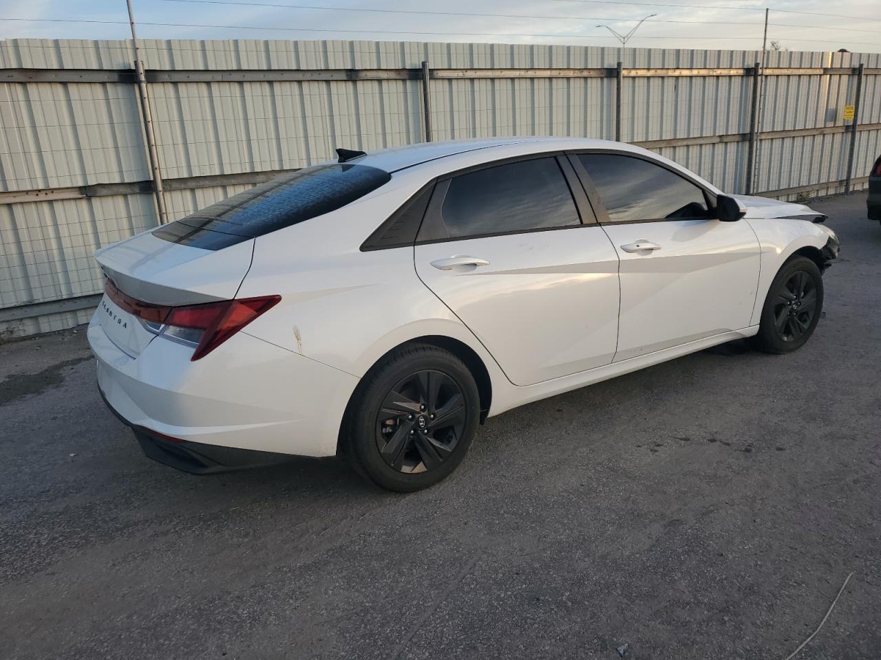 2021 Hyundai Elantra Sel - Фото 3