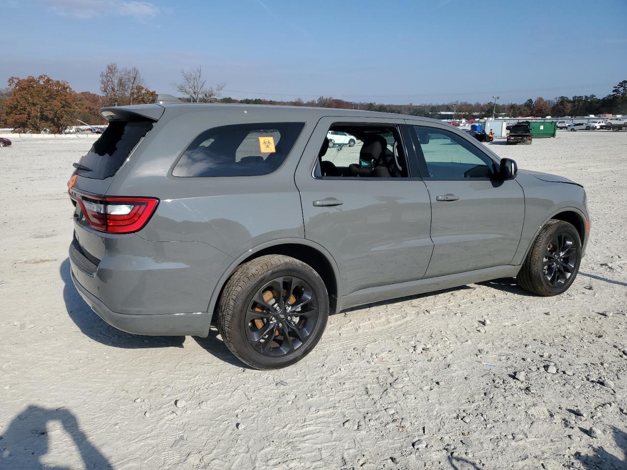 2022 Dodge Durango Sxt - Image 3