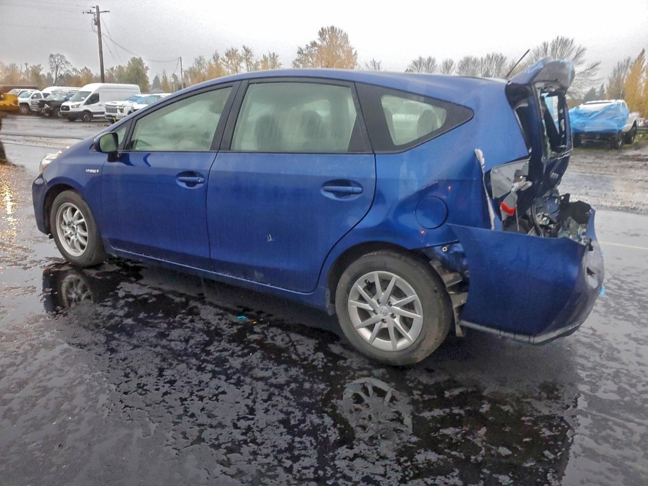 2016 Toyota Prius V - Image 2