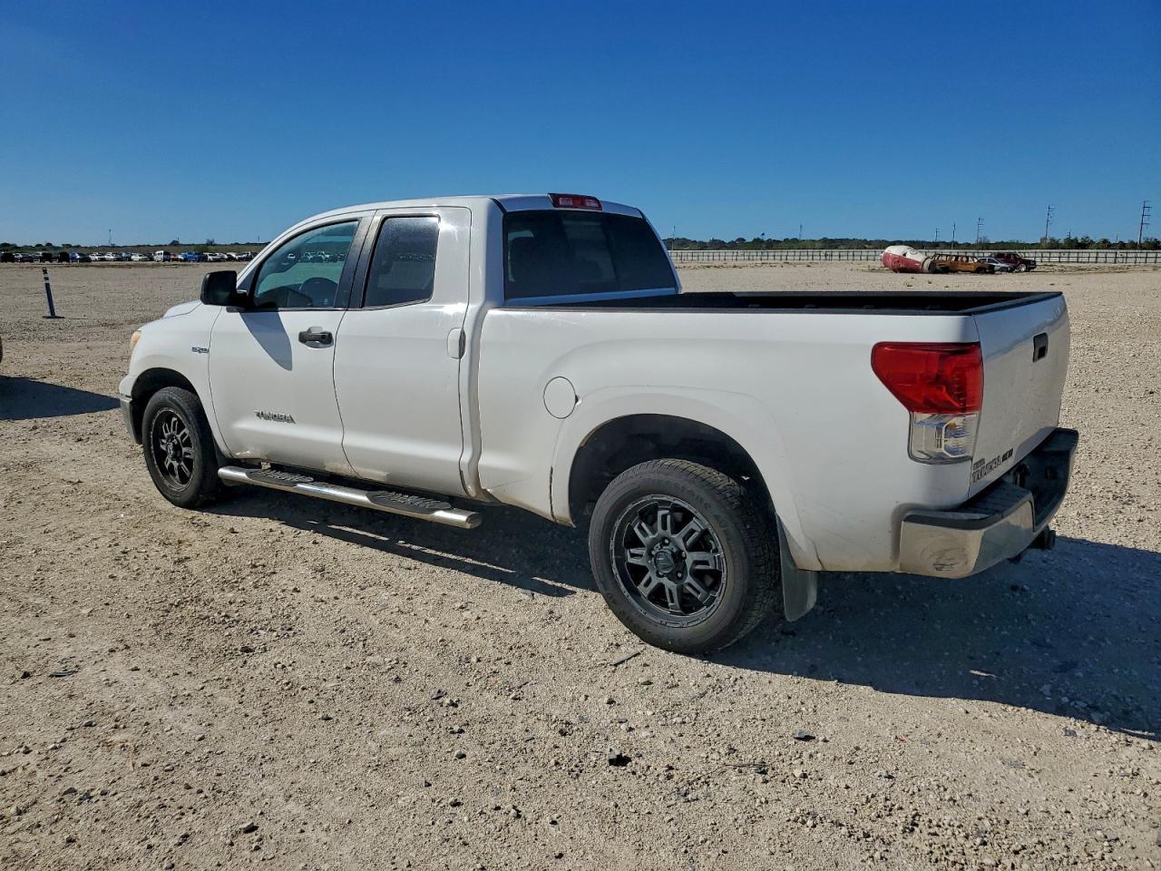 2012 Toyota Tundra - Image 2