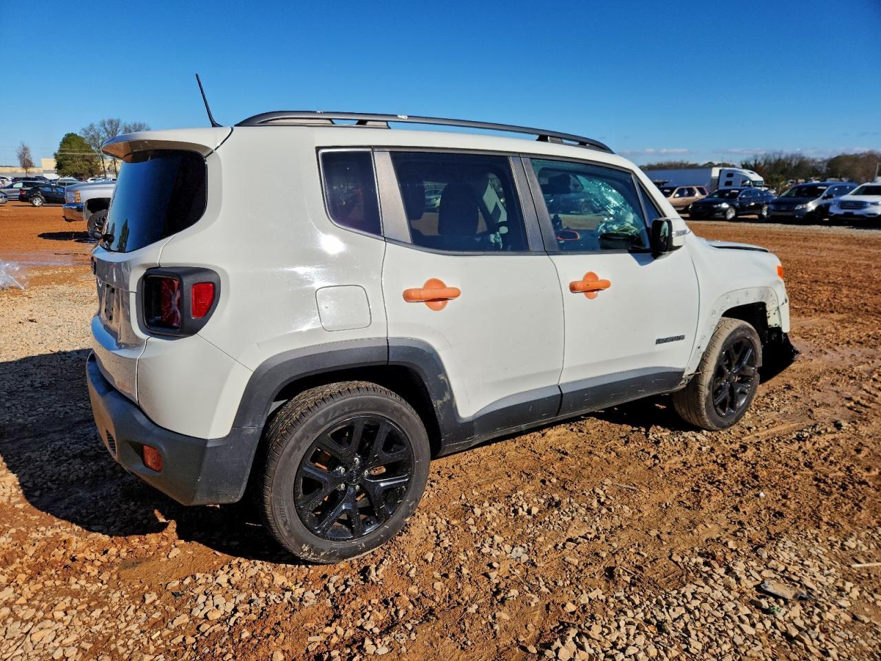 2017 Jeep Renegade Latitude - Фото 3