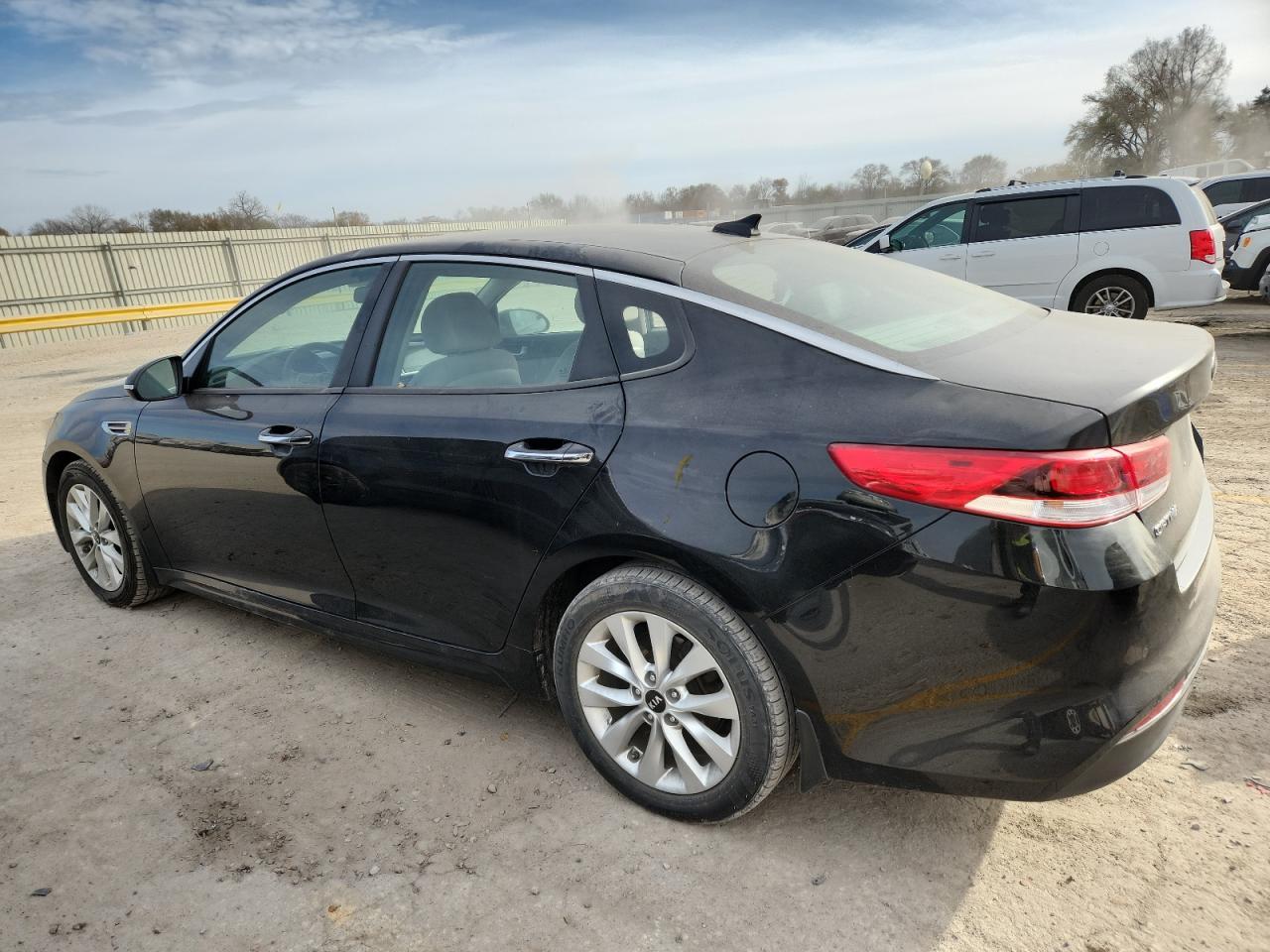 2018 Kia Optima Lx - Image 2