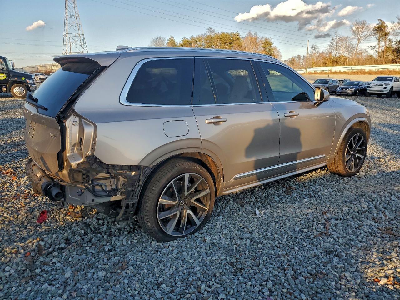 2025 Volvo Xc90 Plus - Фото 3