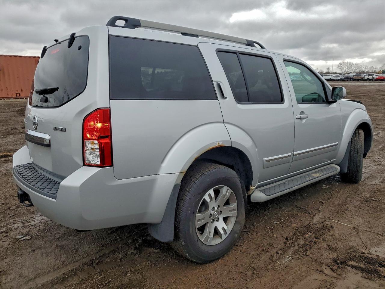 2012 Nissan Pathfinder S - Фото 3
