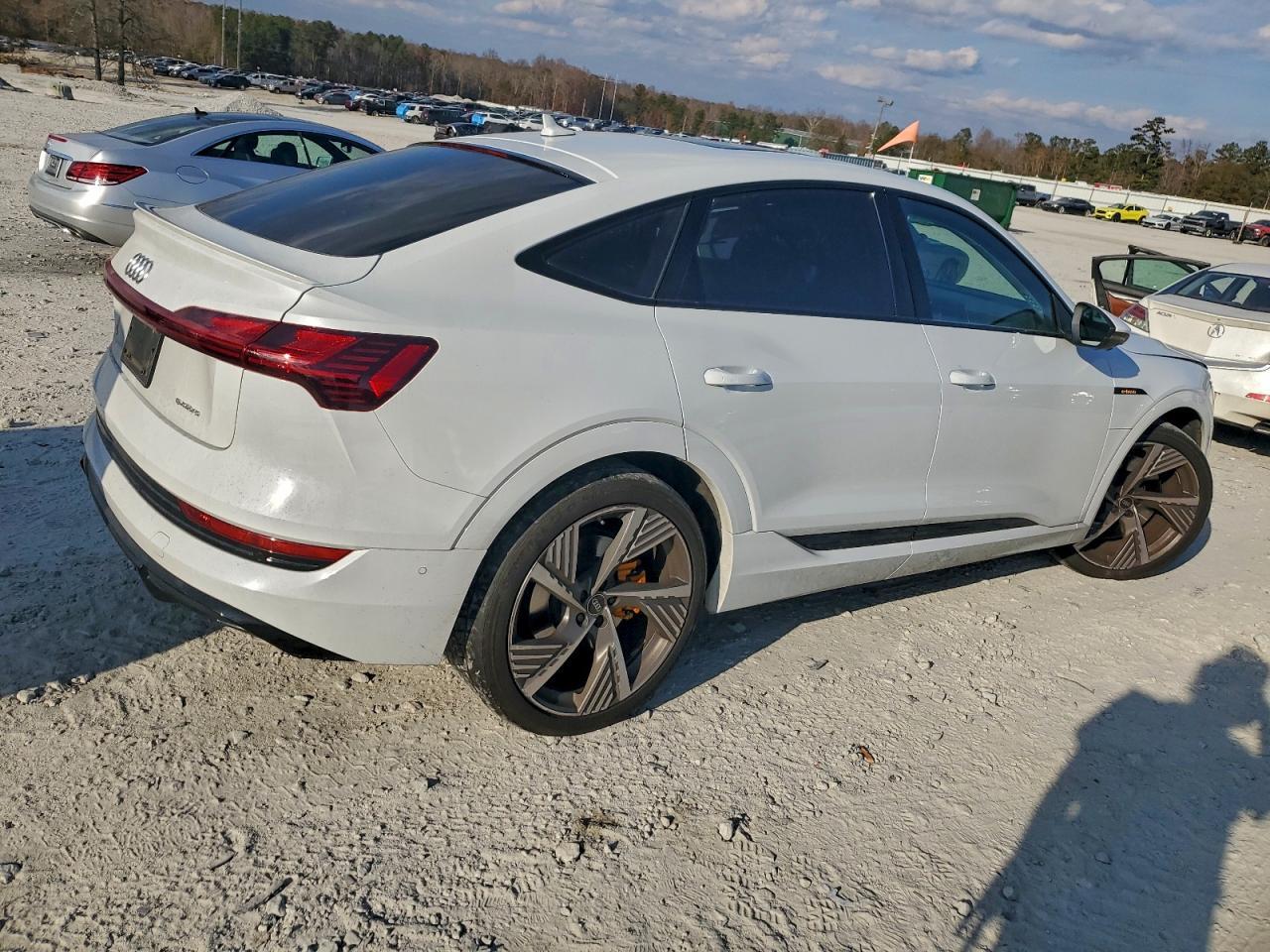 2022 Audi E-Tron Sportback Prestige - Image 3