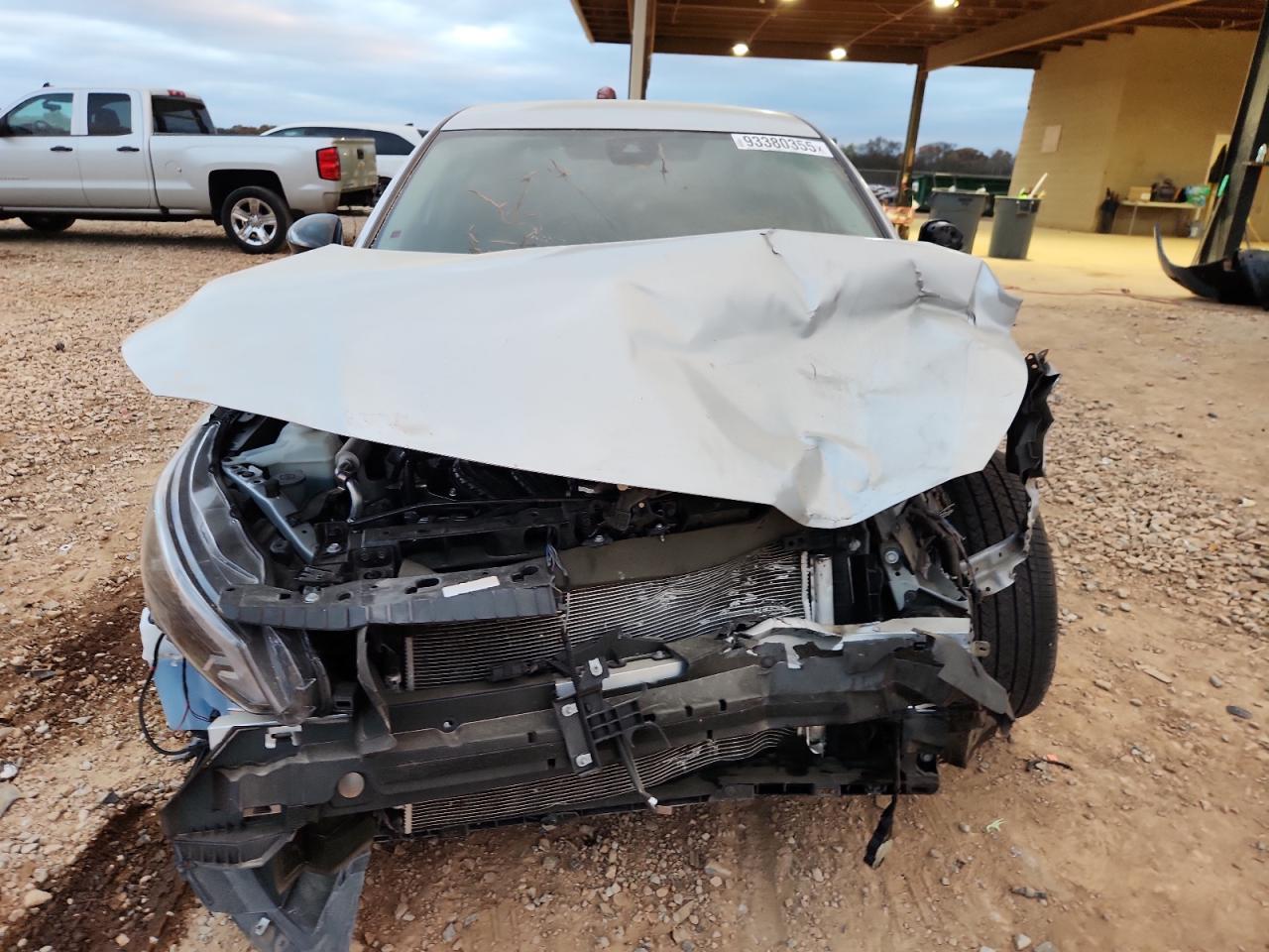 2025 Nissan Altima Sr - Image 5