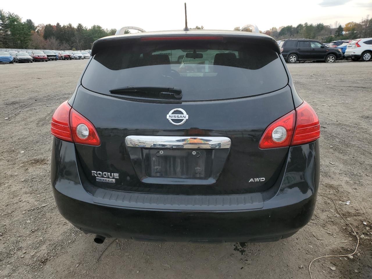 2015 Nissan Rogue Select S - Image 6