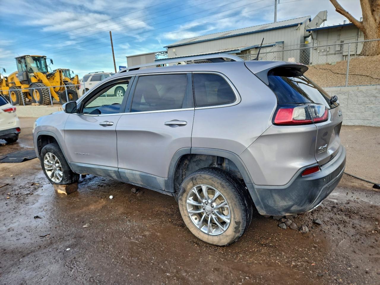2019 Jeep Cherokee Latitude Plus - Фото 2