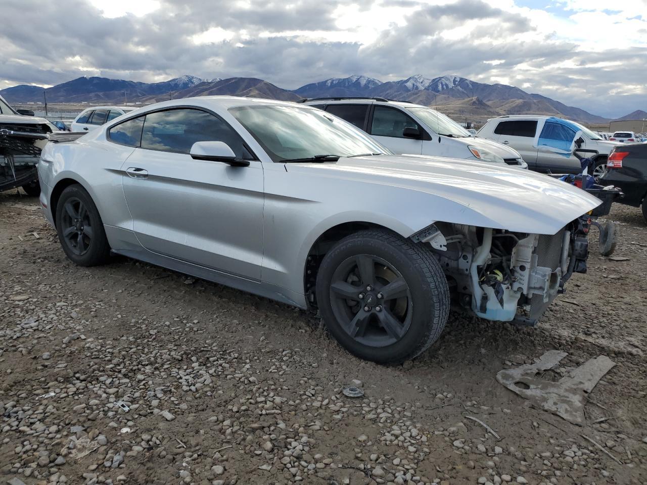 2015 Ford Mustang - Фото 4