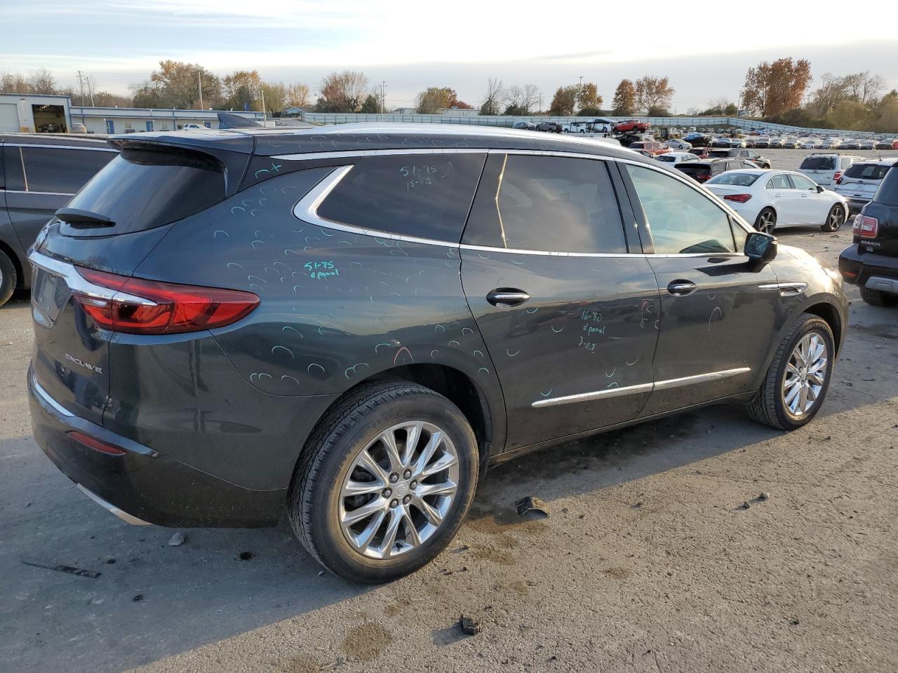 2019 Buick Enclave Essence - Image 3
