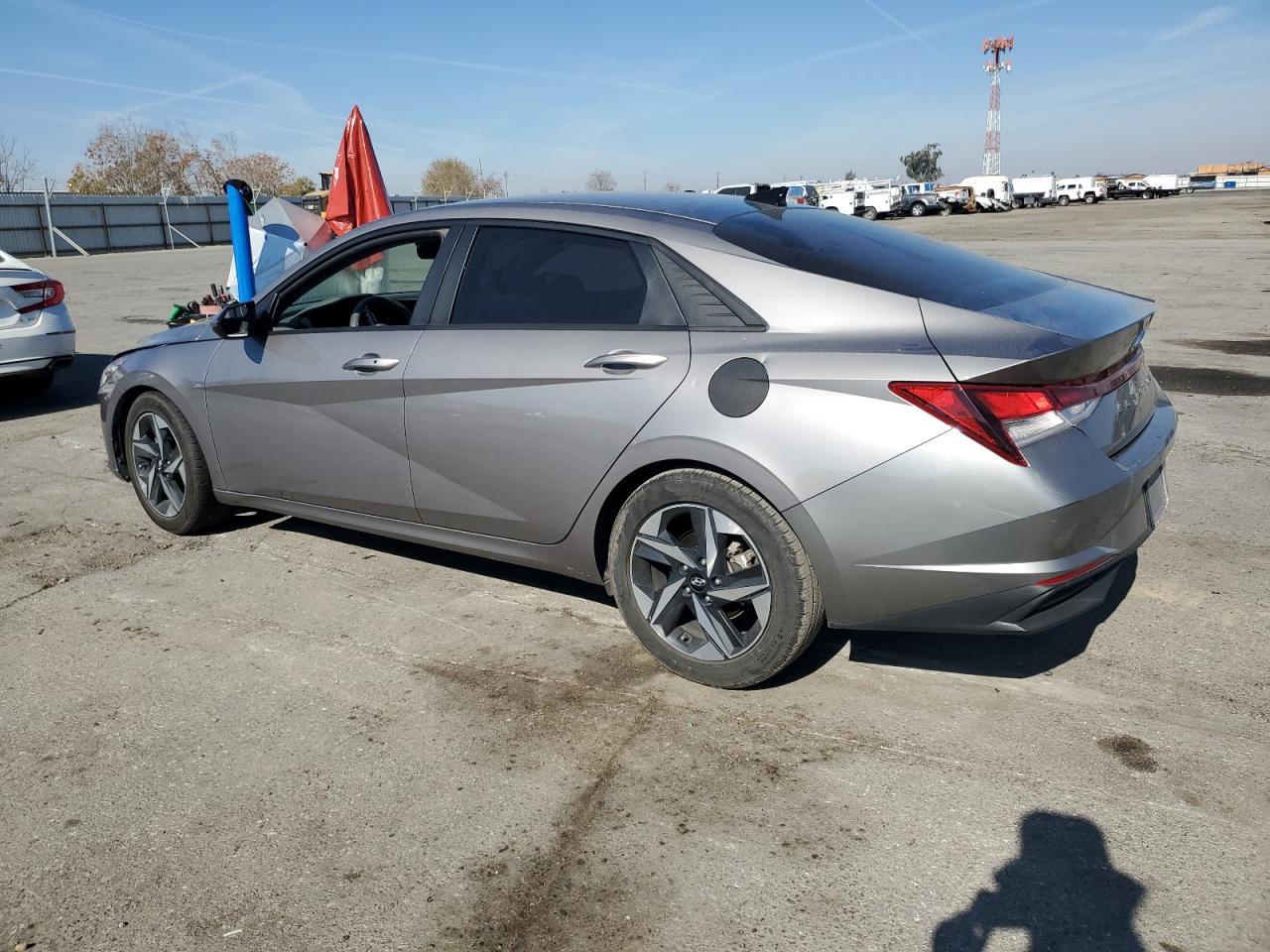 2023 Hyundai Elantra Sel - Фото 2