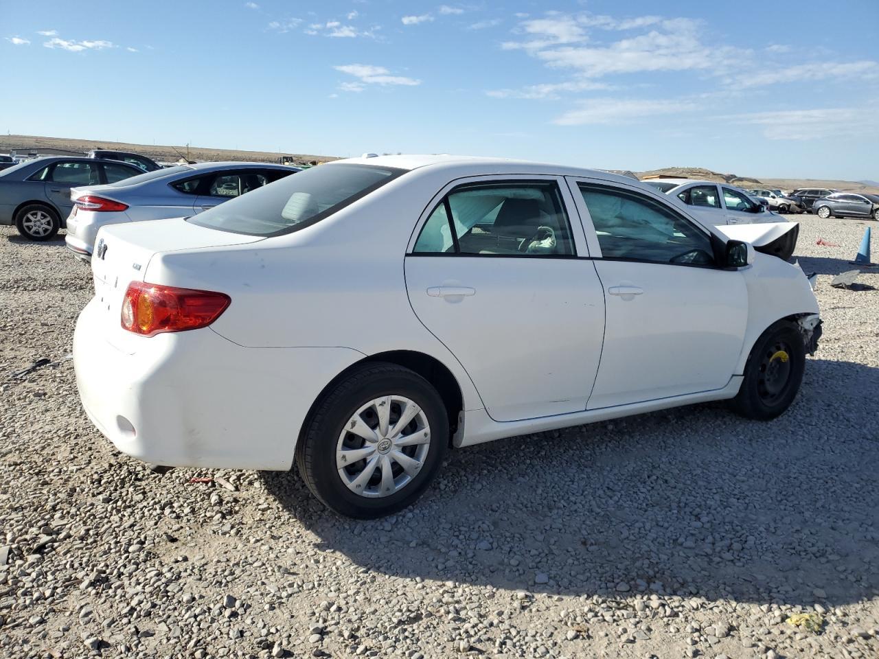 2010 Toyota Corolla Base - Фото 3