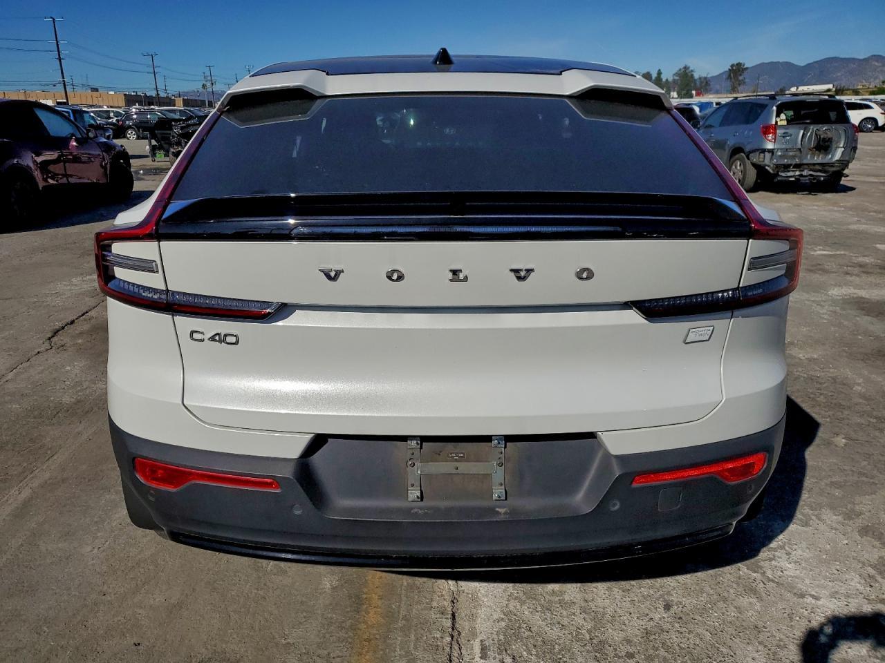 2023 Volvo C40 Recharge Plus - Image 6