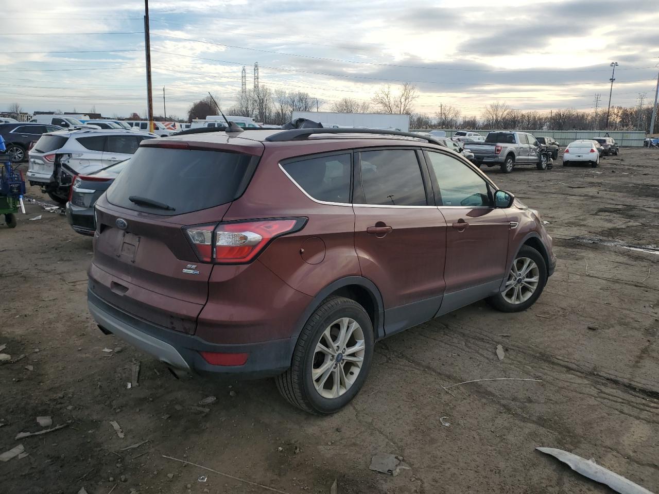 2018 Ford Escape Se - Фото 3