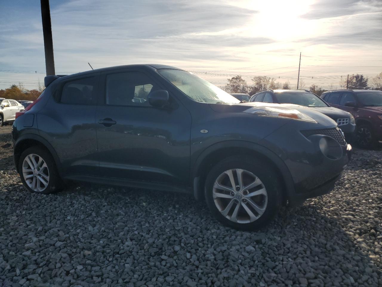 2011 Nissan Juke S - Фото 4